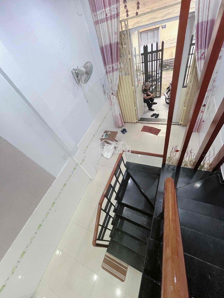 Nhà hxh tuệ tĩnh 3pn 3wc 2 máy lạnh - gần lê đại hành - Ảnh 2