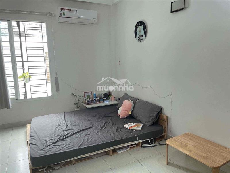 Phòng cửa sổ lớn trung tâm q1
