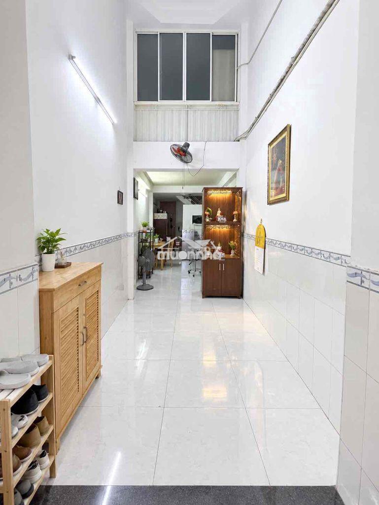 Nhà 3pn có nội thất hẻm xe hơi cmt8 quận 10 - Ảnh 2
