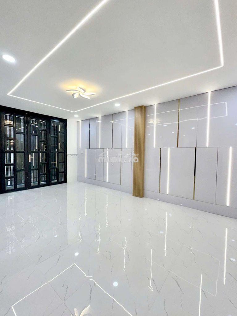 Nhà 3 tầng mới đẹp dọn vào ở ngay - 60m2 - 4pn - hẻm xe hơi -giá 6ty x - Ảnh 3