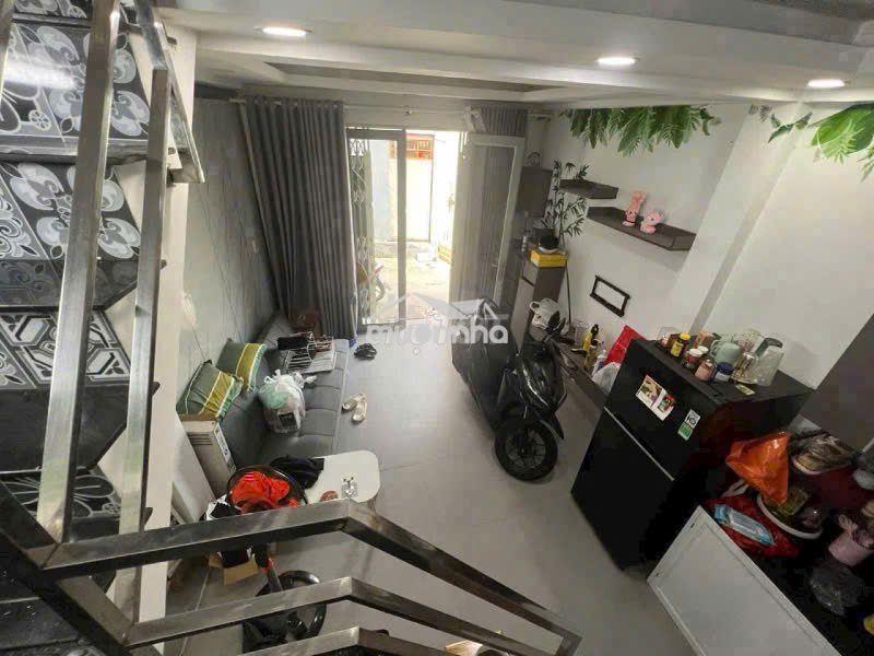 Cho thuê nhà đường 339 gần đh văn hoá phước long b giá chỉ 7tr/tháng