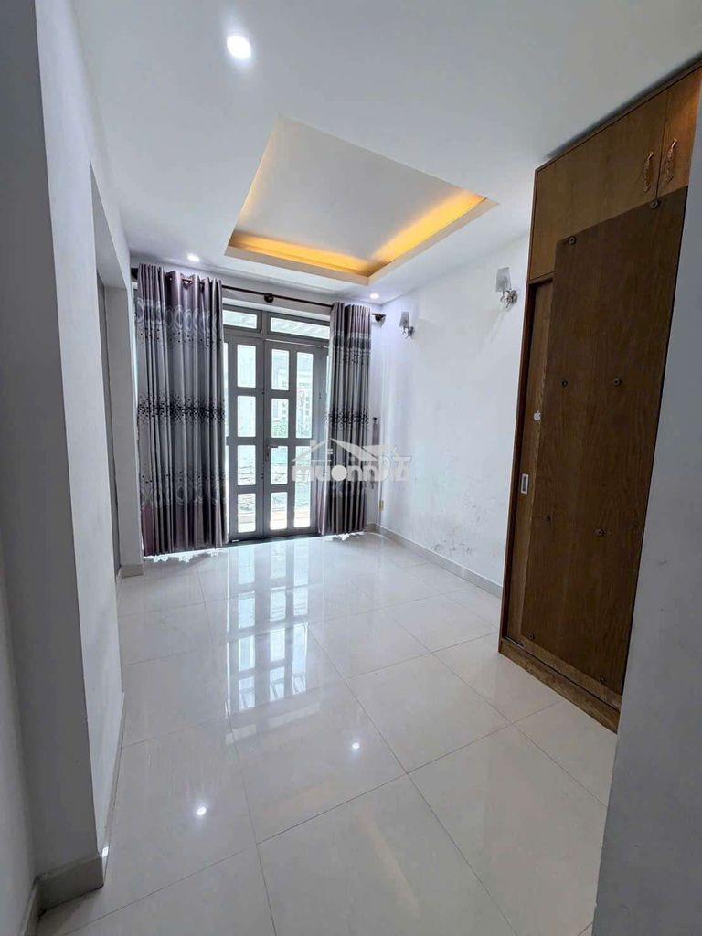 Nhà trông vào ỏ ngay được  - Ảnh 4