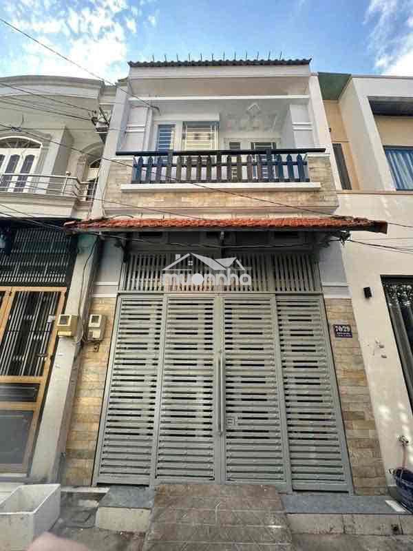 Cho thuê nhà nguyên căn 11 triệu đường thoại ngọc hầu quận tân phú