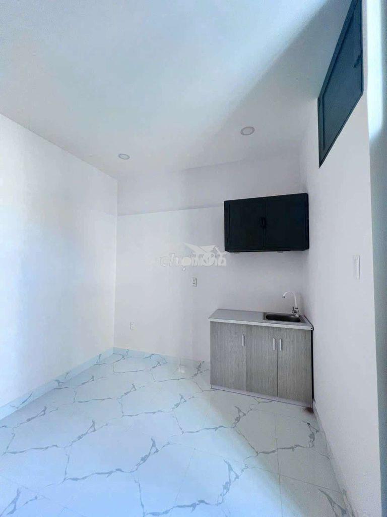 Hẻm xe hơi 7 chỗ 79m 3 tầng q4 - Ảnh 3