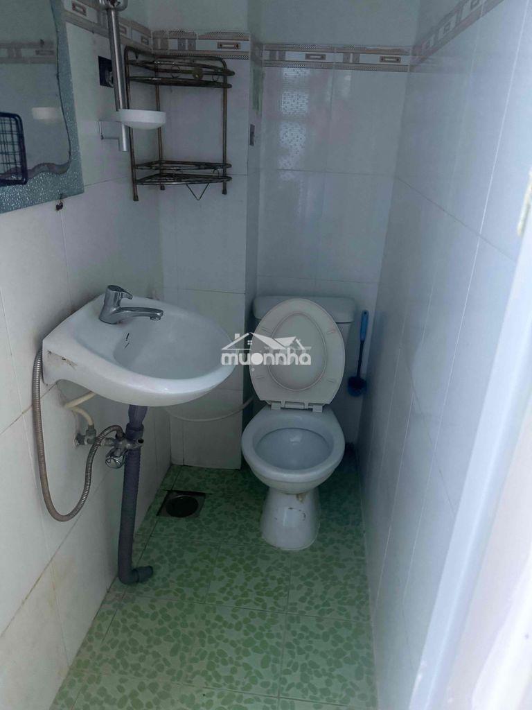 Nhà cho thuê ngay cầu phú xuân - Ảnh 3