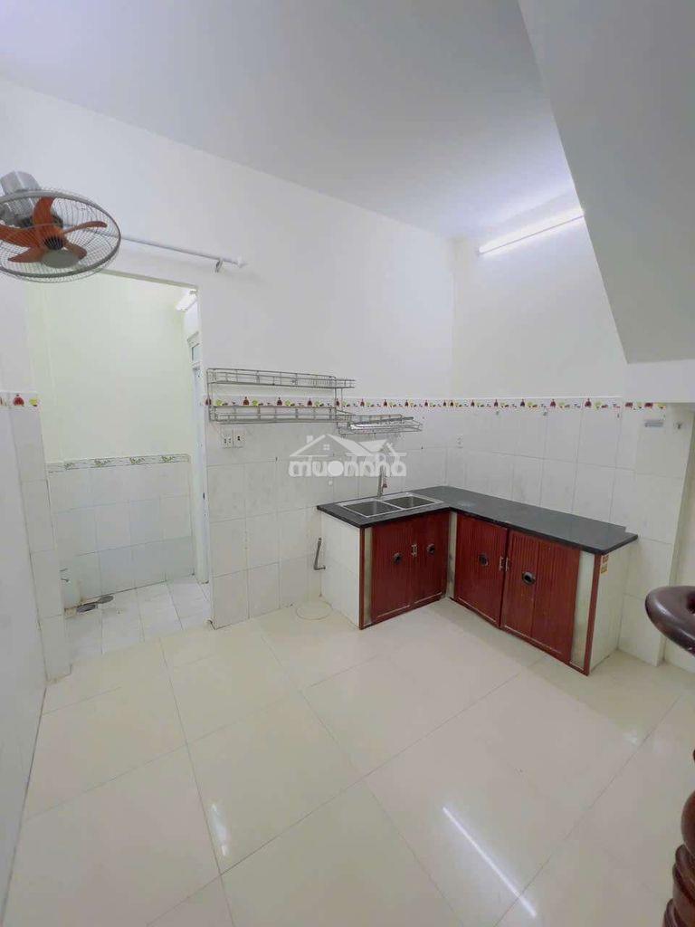 Cho thuê nhà mới sạch hẻm xe hơi 3.7x12 thống nhất p16 gv giá 8.5tr - Ảnh 2