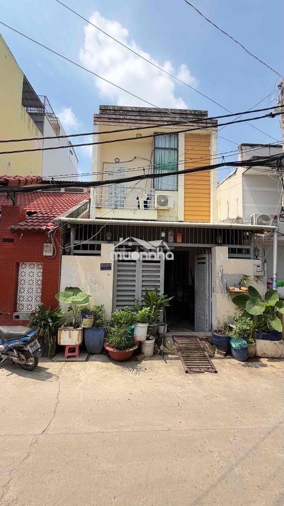 Chỉ 5,6 tỷ.. hẻm xe hỏi 1806 huỳnh tấn phát nhà bè..