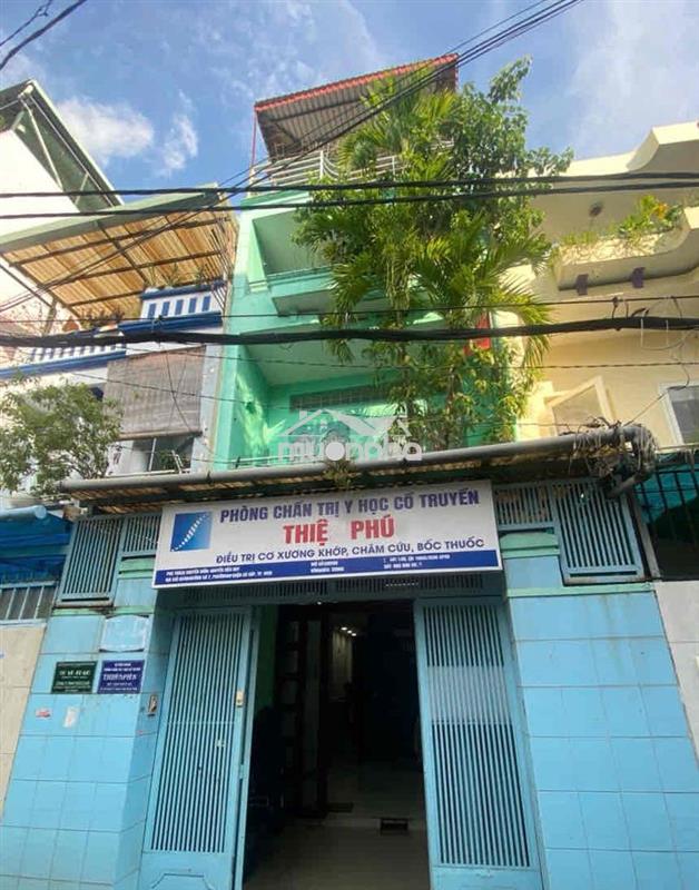 Nhà nguyên căn. hẻm xe hơi. 4pn. có video