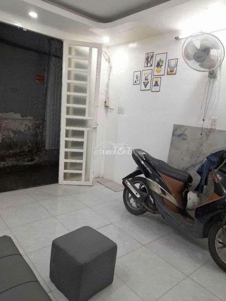 Nhà 1 trệt 1 lầu có nội thất 3x10m 2 phòng hẻm 137 trần dinh xu - Ảnh 2