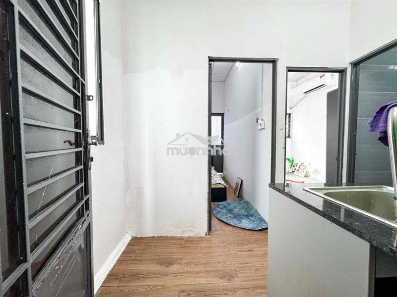 Chdv  2pn 1wc 45m2 bancony thoáng mát cả 2 phongg